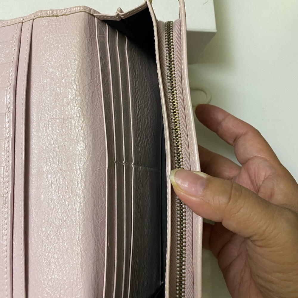 FLASH SALE! 🥳 Balenciaga Long Leather Wallet. Light Blush Pink/Nude. - Picture 7 of 16
